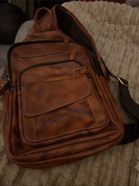 LANNSYNE Full Grain Leather Casual Sling Bag For Men Hiking/Travel/Business Cros